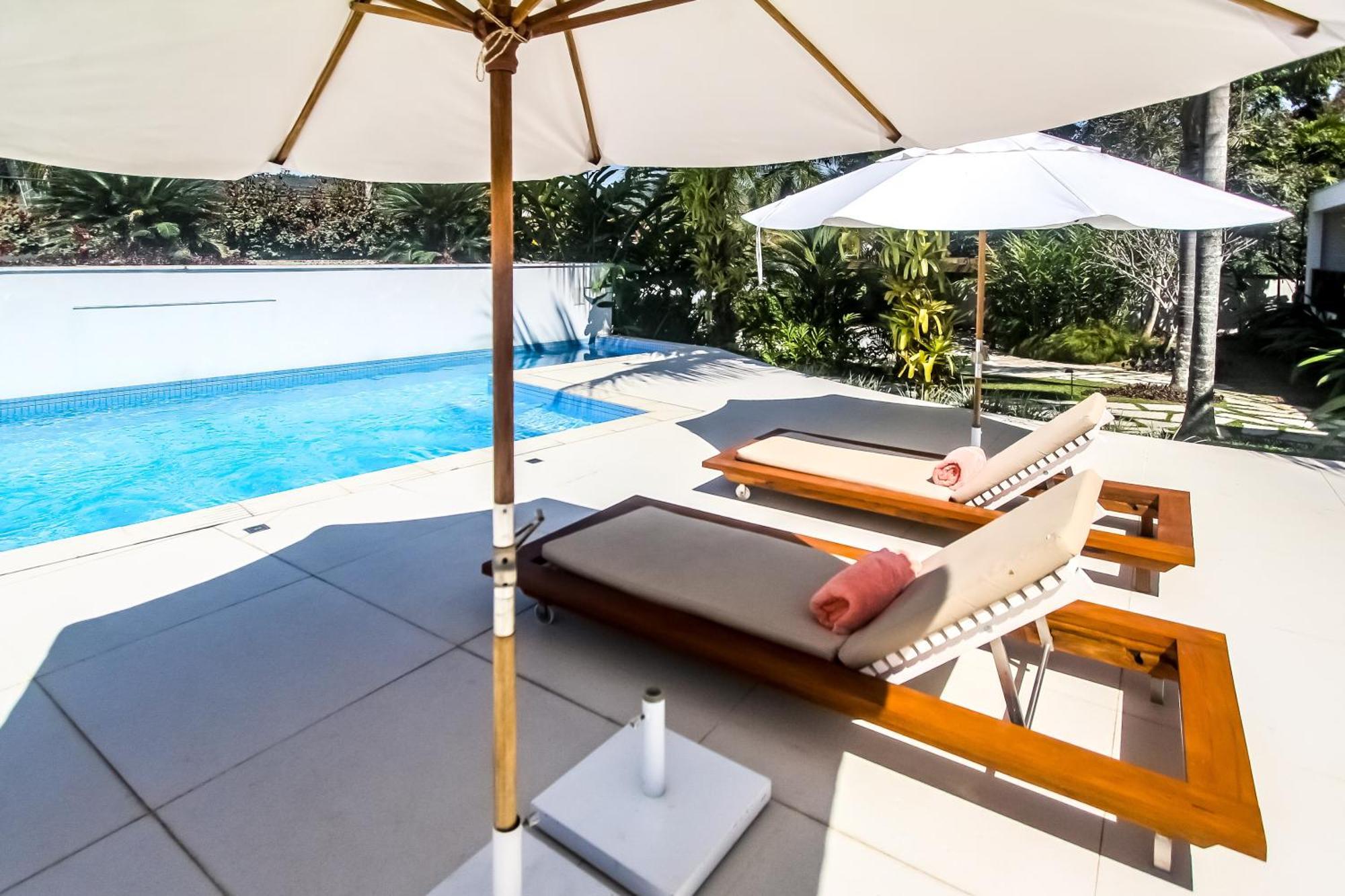 Tropical Contemporary Suites Araquari Exterior photo