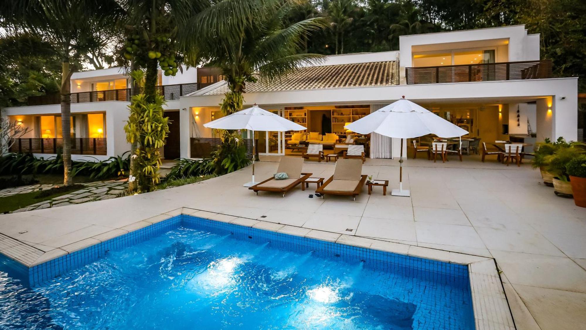Tropical Contemporary Suites Araquari Exterior photo