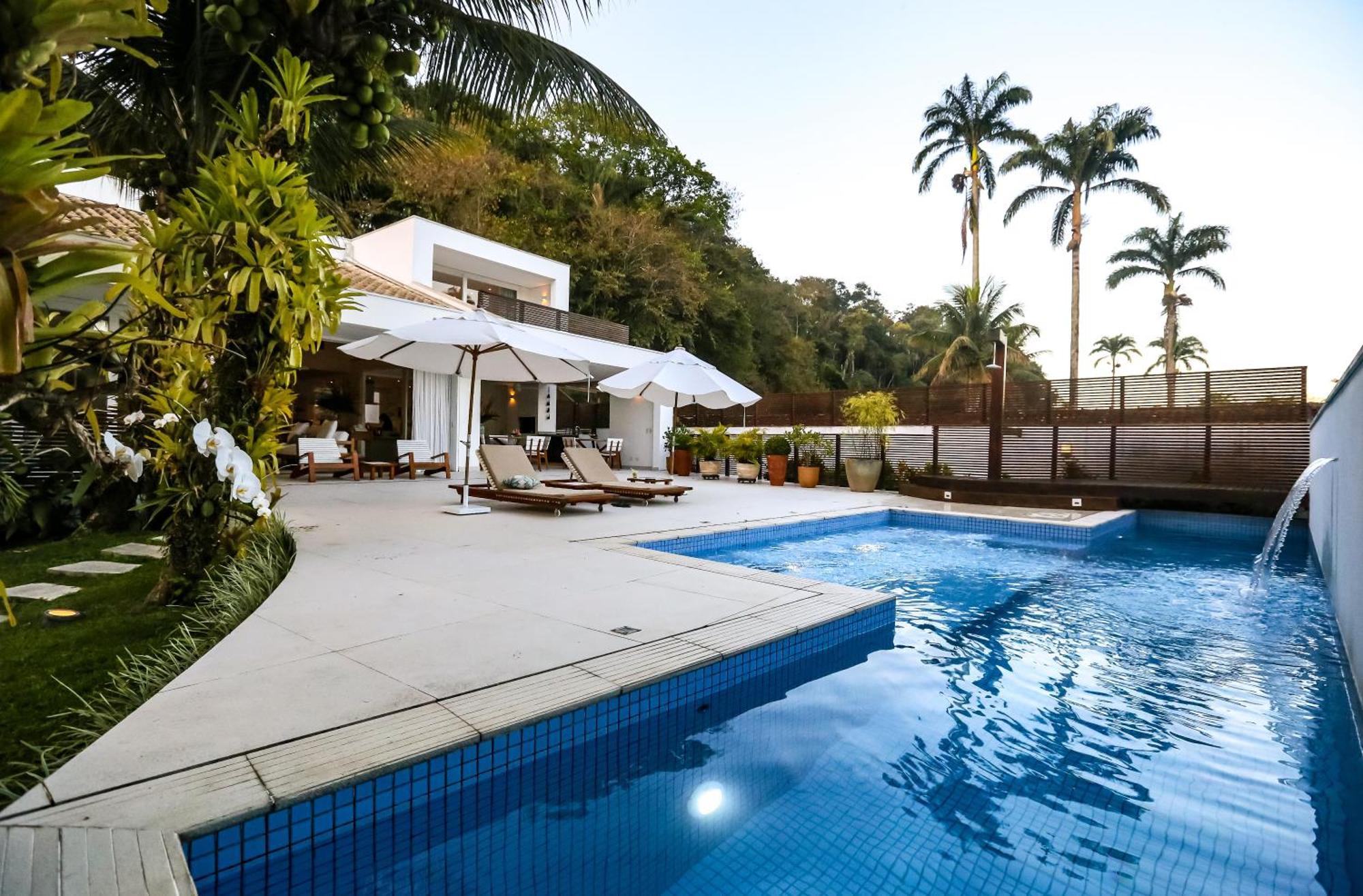 Tropical Contemporary Suites Araquari Exterior photo